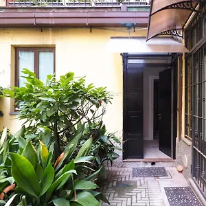 https://delizioso-studio-tra-navigli-e-mm-santagostino.it-lombardy.com